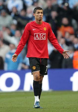 马杜埃凯：阿森纳能够赢得欧冠和英超，我们目前的状态非常好（马杜埃凯：阿森纳有实力问鼎英超与欧冠，球队状态正佳）