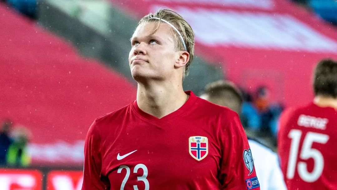 斯图里奇：赛前焦点都围绕着亚马尔，但埃斯特旺征服了所有人（斯图里奇：赛前聚光灯在亚马尔身上，征服全场的却是埃斯特旺）