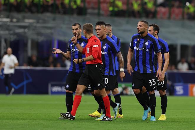 FC26欧冠黄金时刻卡：哈兰德、亚马尔、米利唐、埃斯特旺在列（FC26欧冠黄金时刻卡官宣：哈兰德、亚马尔、米利唐、埃斯特旺入选）