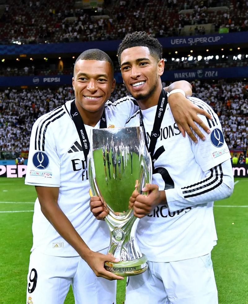 莫雷托：那不勒斯将与孔蒂会谈，讨论是否以及如何继续合作（莫雷托：那不勒斯将与孔蒂会面，商讨是否继续合作及具体方案）