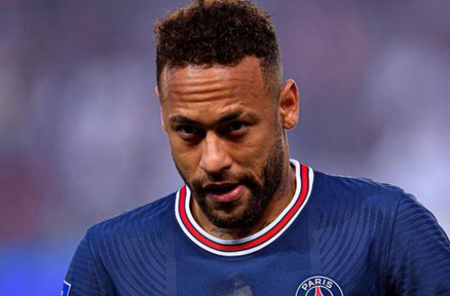 塞内加尔主帅：帕普-萨尔被撞了一下不太舒服，但不是大问题（塞内加尔主帅：帕普-萨尔遭遇碰撞略感不适，无大碍）